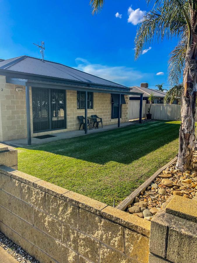 Dbj Holiday Units Mulwala Exteriér fotografie