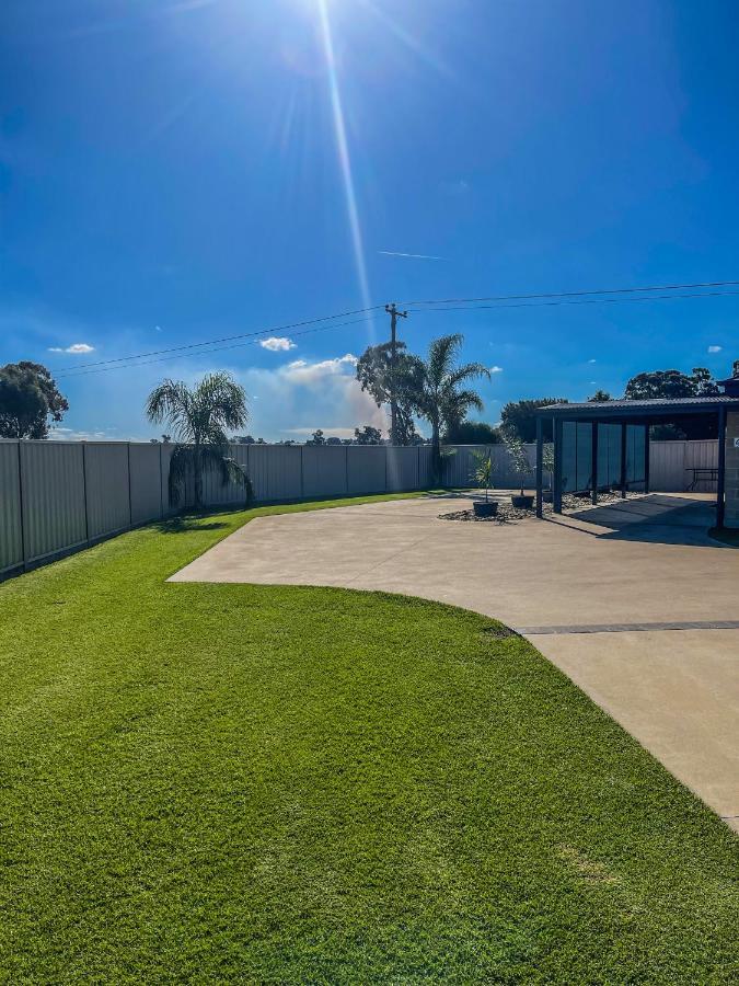 Dbj Holiday Units Mulwala Exteriér fotografie