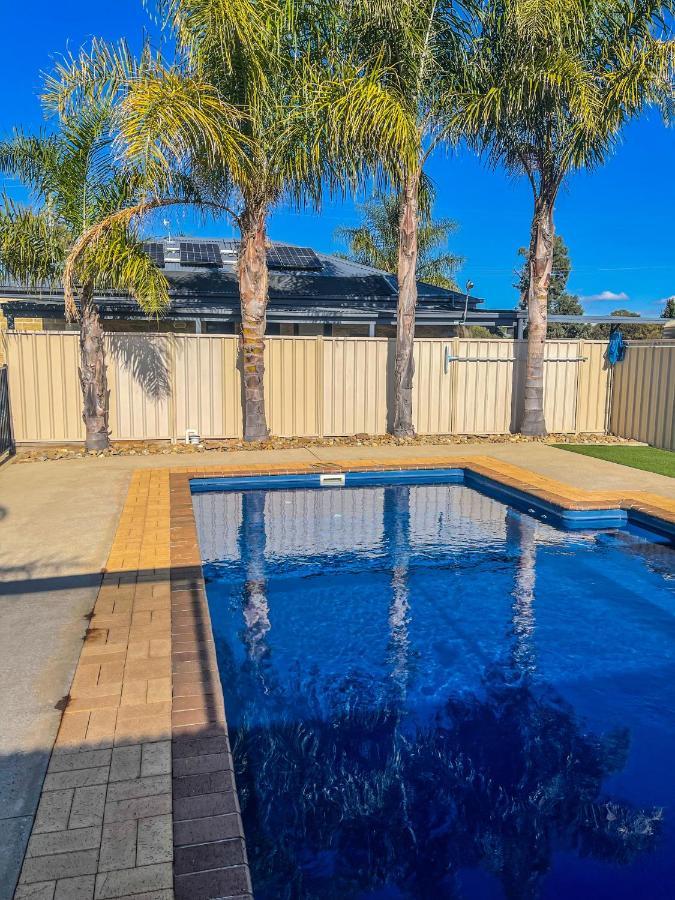 Dbj Holiday Units Mulwala Exteriér fotografie