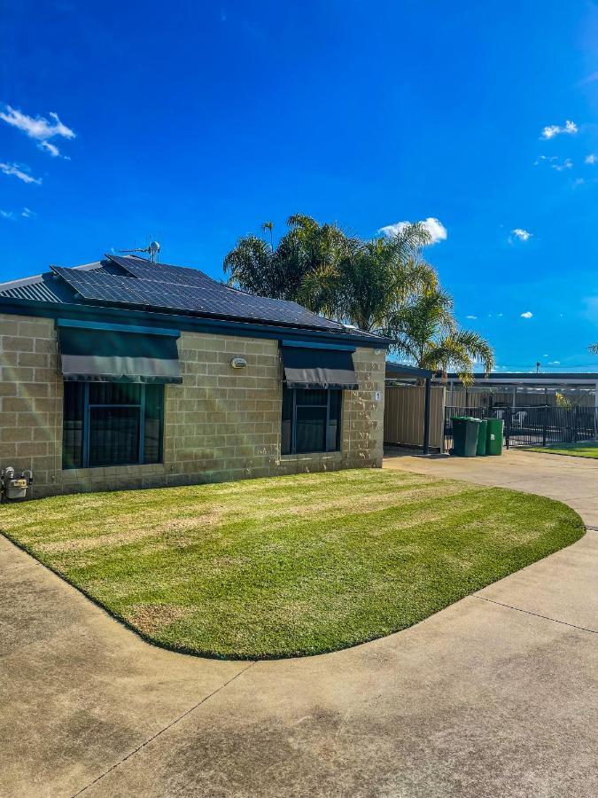 Dbj Holiday Units Mulwala Exteriér fotografie