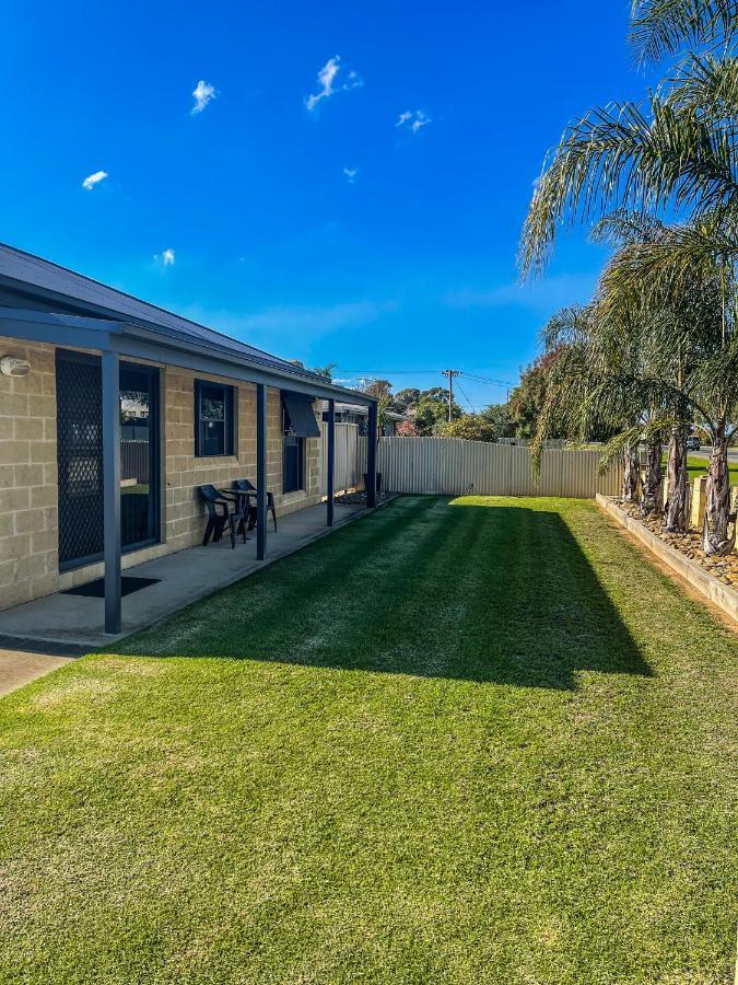 Dbj Holiday Units Mulwala Exteriér fotografie